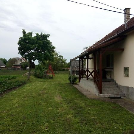 Oeregakac Vendeghaz Villa Tiszaladány Exterior foto