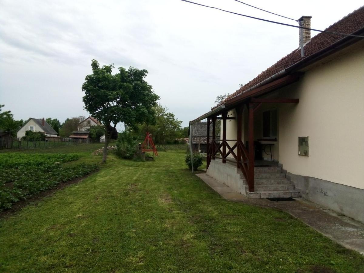 Oeregakac Vendeghaz Villa Tiszaladány Exterior foto
